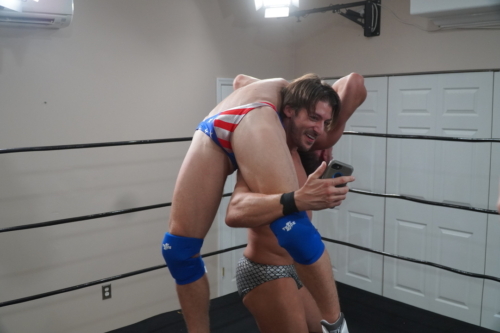 Z-Man-vs-Blake-Starr-GQ-No-DQ-137