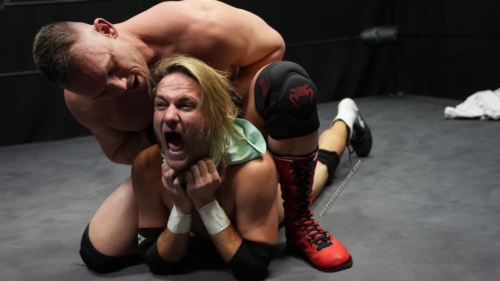 brutal_brendan_byers_vs_riff_simmons_005