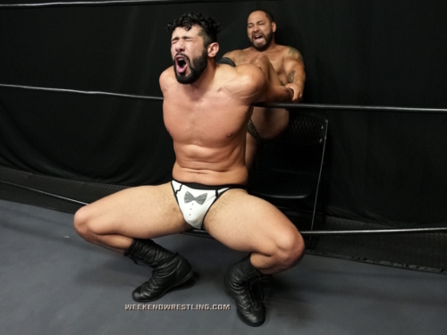 danny_del_toro_vs_the_handsome_strangler_017