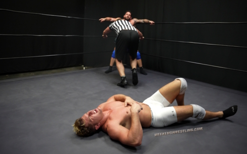 dirty_d_vs_drew_harper_and_johnny_greco_00020