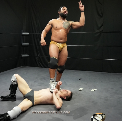 joey_mccoy_vs_money_mike_017