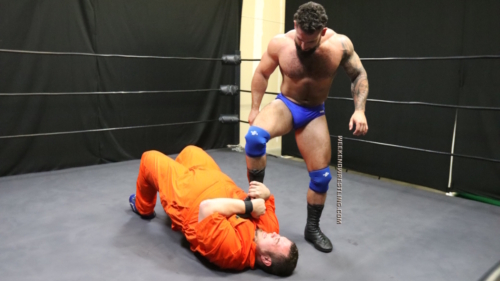 mo_manson_vs_johnny_greco_011
