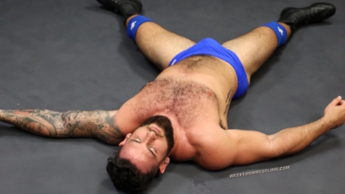 mo_manson_vs_johnny_greco_015