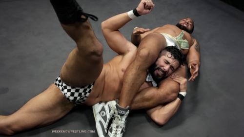 money_mike_vs_the_handsome_strangler_009