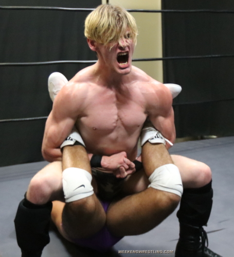 tristan_mounts_vs_chucho_malverde_019