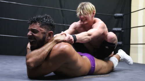 tristan_mounts_vs_chucho_malverde_023