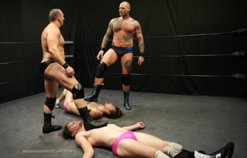 vangore__roger_atlas_vs_cody_blayde_&_tristan_mounts_039