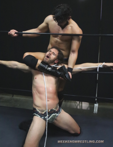 wild_man_dick_clayton_vsthe_handsome_strangler_019